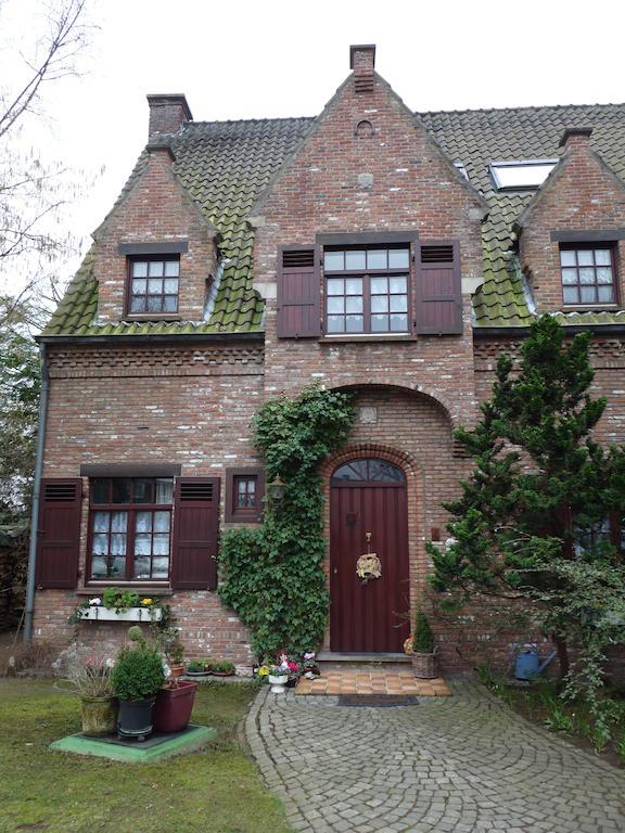 B&B 'T Nieuw Lijsternest Wezembeek-Oppem Exterior photo