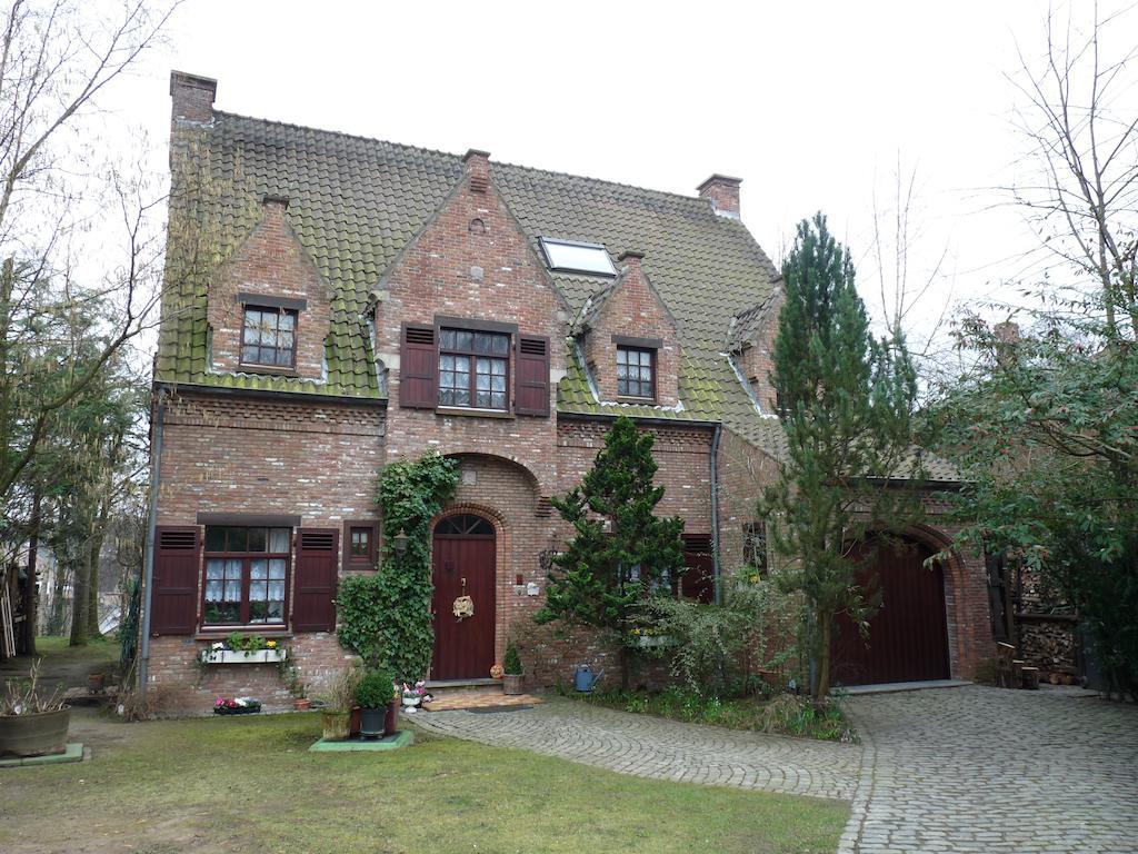 B&B 'T Nieuw Lijsternest Wezembeek-Oppem Exterior photo