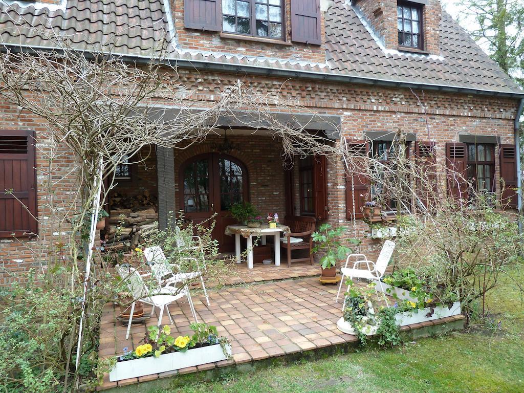 B&B 'T Nieuw Lijsternest Wezembeek-Oppem Exterior photo
